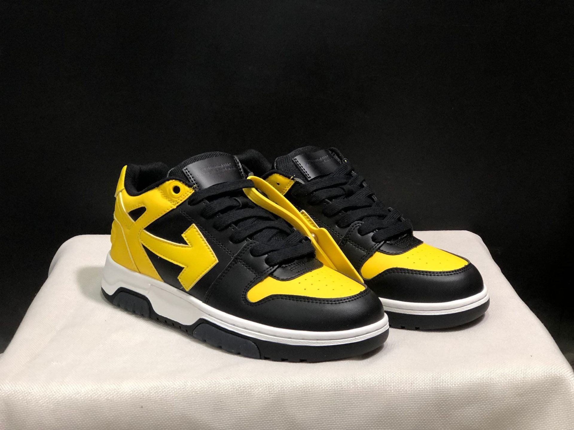 Off-White Trainers | Multi-Colour