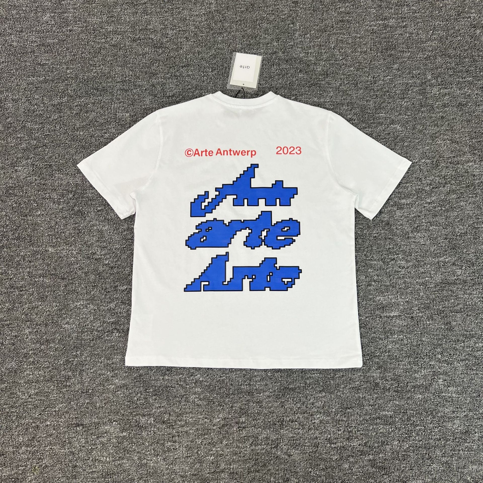 T-shirts graphiques artistiques