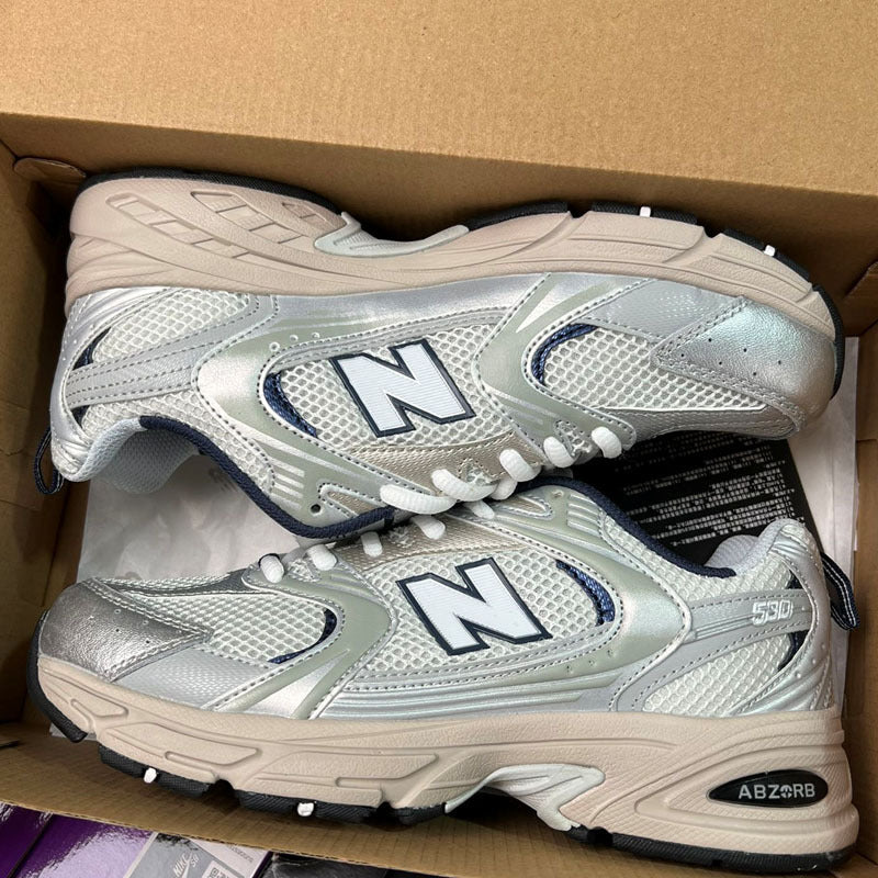 New Balance 530's