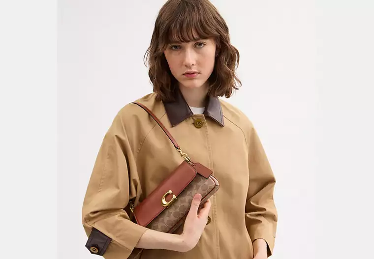 Coach Jet Shoulder Bag In Signature Canvas Shoulder Bag